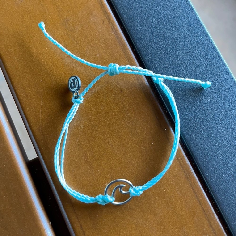 Silver wave charm Pura Vida bracelet
